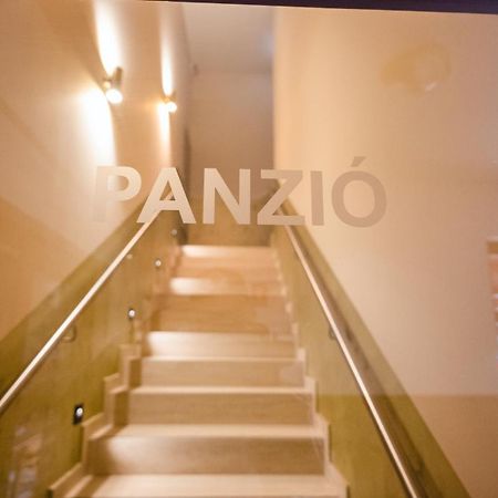 M5 Autopalya Eurobus Panzio 140,Km Kisteleki Lehajto Balástya Exterior foto
